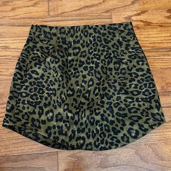 Zara Skirt - Picture 3 of 6